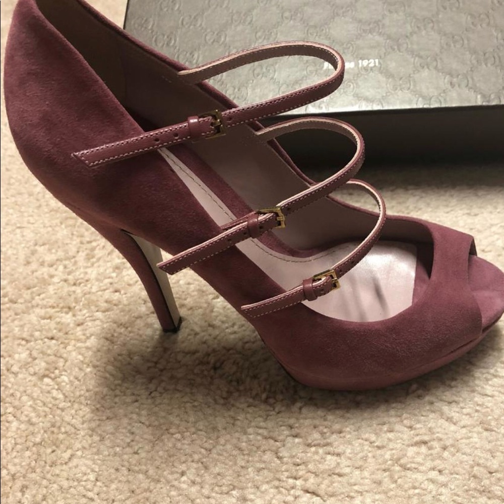 Gucci Peep toe Heels